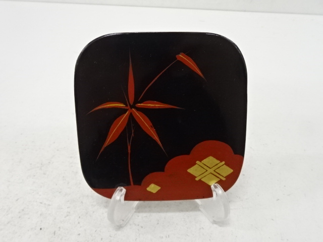 Lacquerware